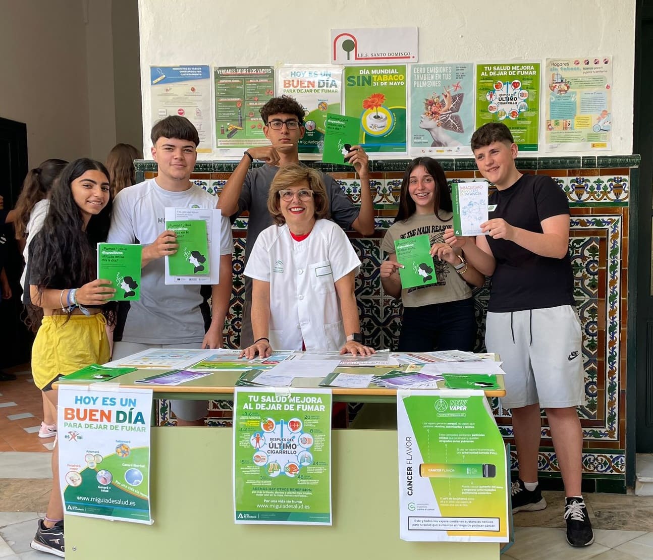 El IES Santo Domingo celebra el Día Mundial Sin Tabaco.
