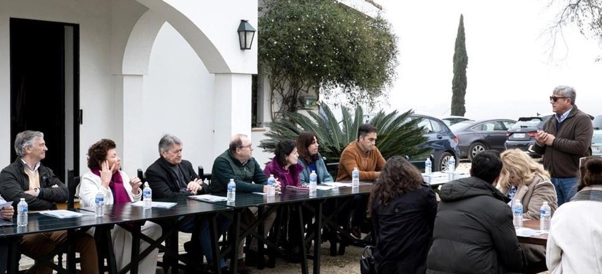 Jornada en defensa de la vara y el pulgar